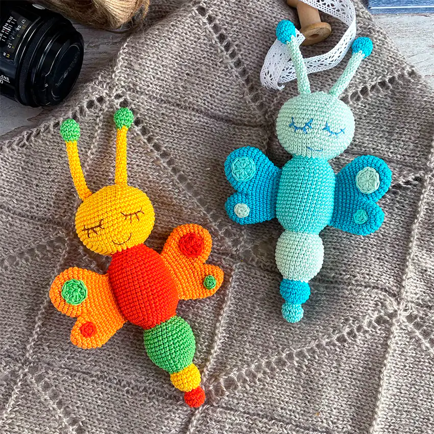 Бабочка погремушка