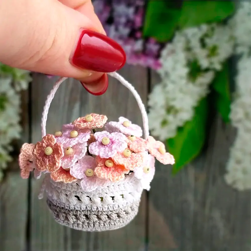 Корзинка с цветами